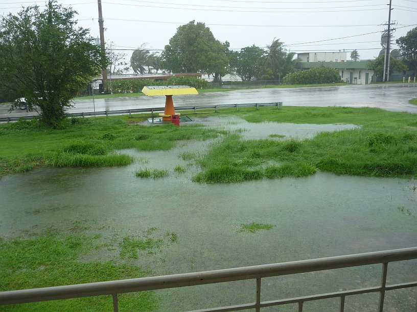 The parking area in front of the apartment was covered with water. Fortunately, the apartments below were still dry.